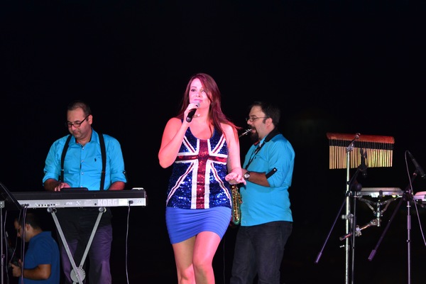 Edde Sands BBQ Pieds Dans Leau